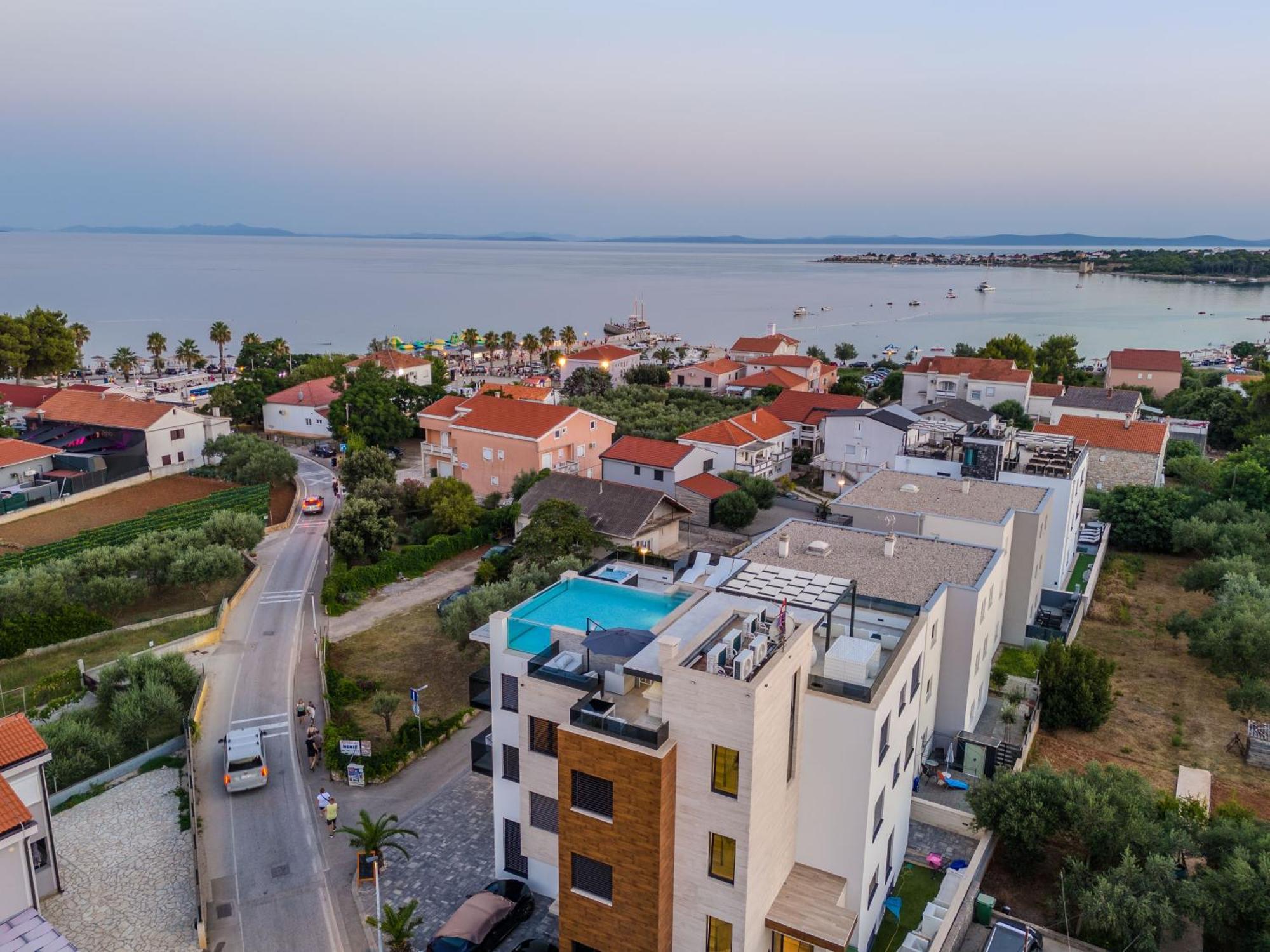 Grandpalazzo Apartments Вир Екстер'єр фото