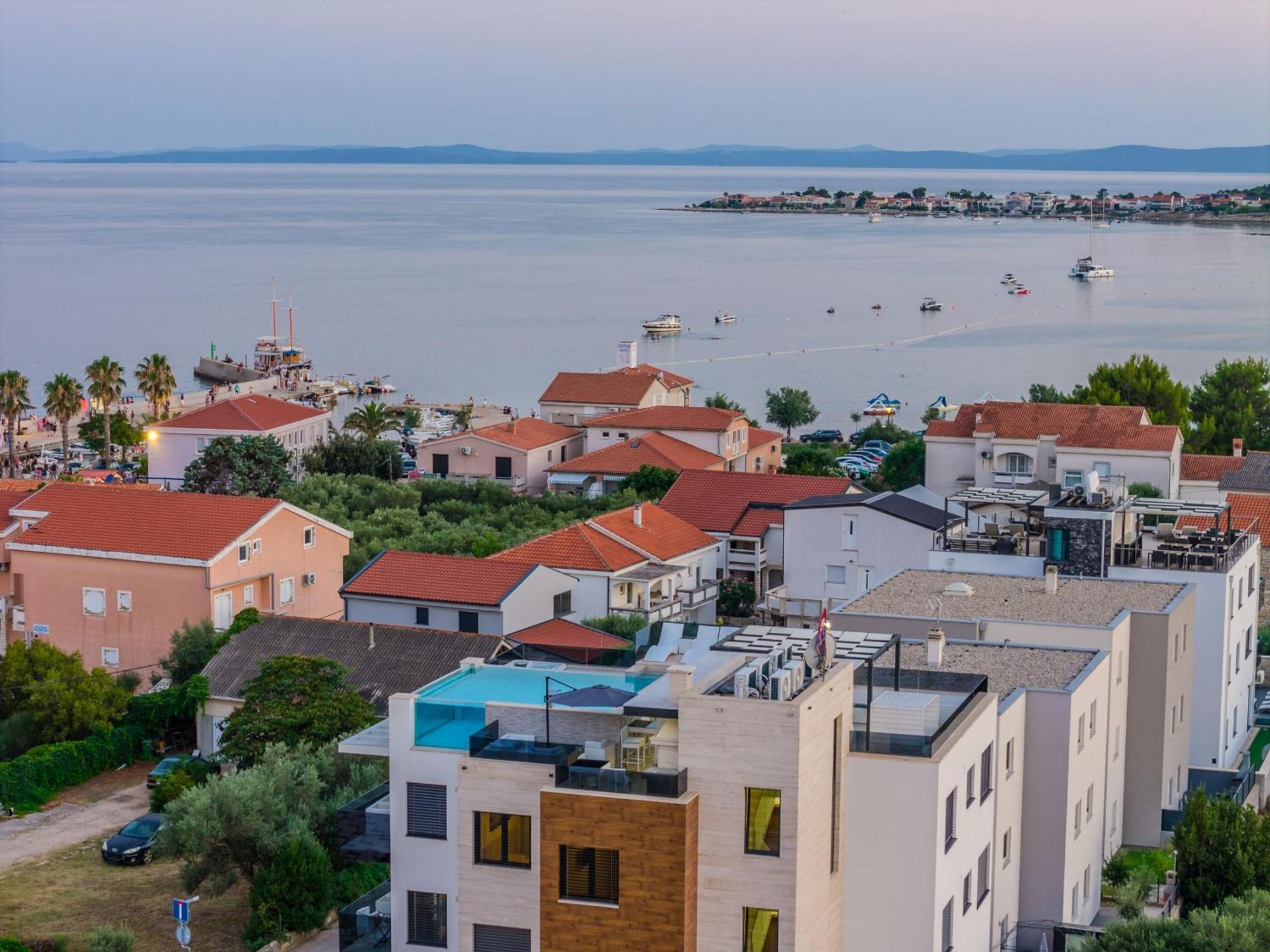 Grandpalazzo Apartments Вир Екстер'єр фото
